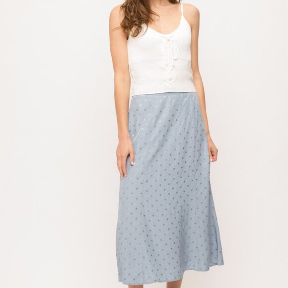 MYSTREE Star Jacquard Midi Skirt | Lightweight Satin Finish - Picture 7 of 8